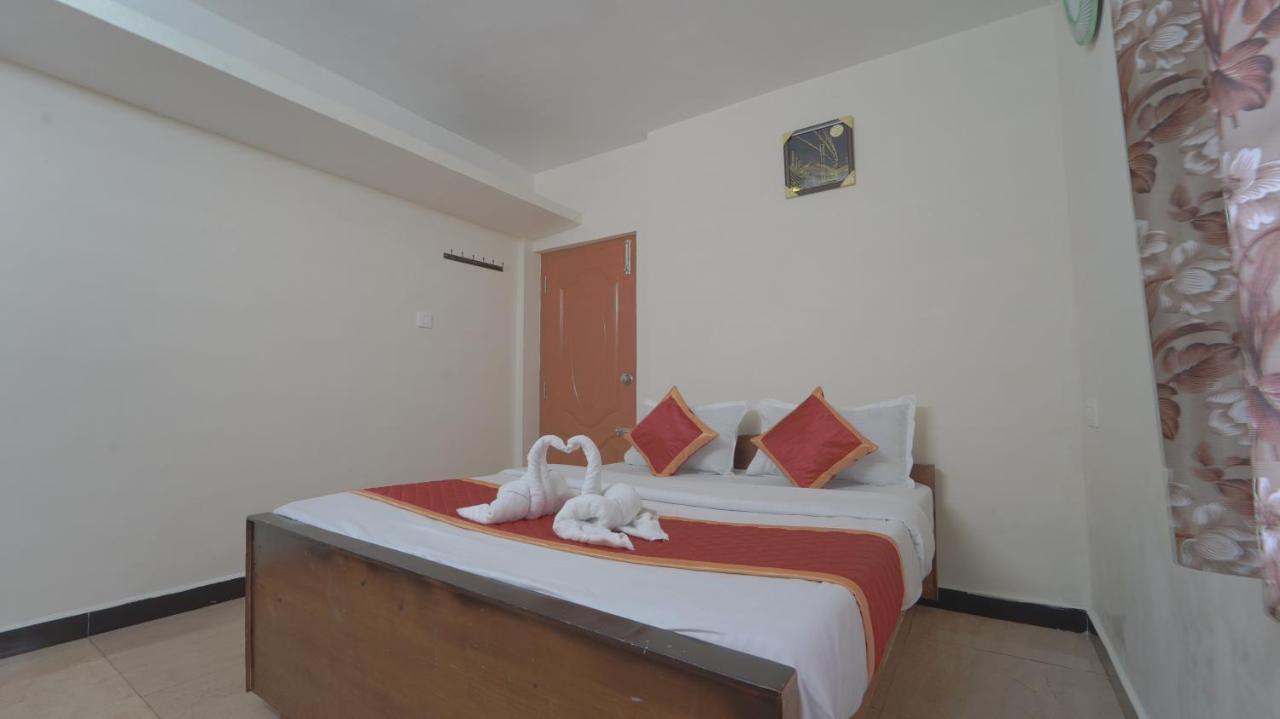 Amuthu Residency Otel Ooty Dış mekan fotoğraf